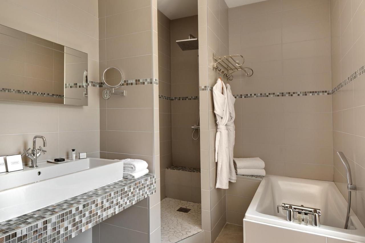 โดแมน ดู โกล็องบิเย Hotel Malataverne ภายนอก รูปภาพ